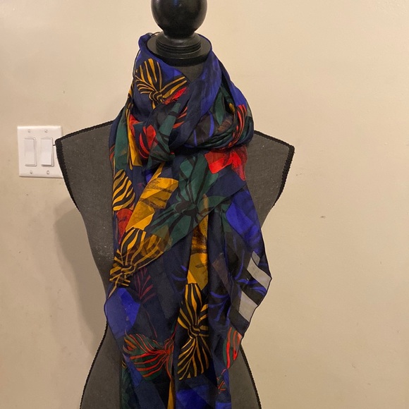 Marc Rozier Paris Bows square silk scarf - Picture 16 of 17